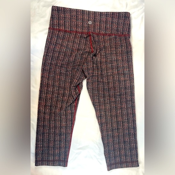 Lululemon Women’s Red Plaid Leggings Size 4 Athletic - Picture 1 of 12